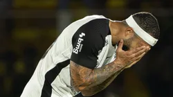 Corinthians pretende conversar com Memphis após reação durante derrota na Vila Belmiro, diz site — Foto Joisel AmaralAGIF
