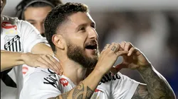 Zé Rafael comemora gol pelo Santos. Foto: Mauricio De Souza/AGIF