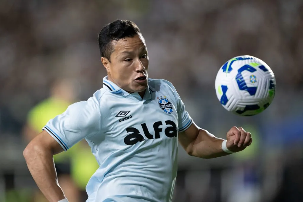 Marlon durante partida contra o Vasco no estadio Sao Januario pelo Brasileiro A 2025. Foto: Jorge Rodrigues/AGIF