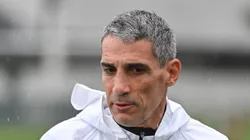 Vojvoda durante treino do Peixe no CT Rei Pelé.