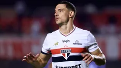 Cedric Soares jogador do Sao Paulo durante partida contra o Athletico-PR no estadio Morumbi pelo campeonato Copa Do Brasil 2025. Foto: Marcello Zambrana/AGIF