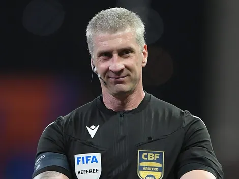 Com pênalti marcado por Daronco, Vitória vence Bahia por 2 a 1