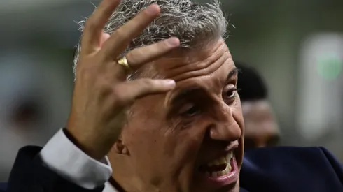 Crespo vem utilizando o zagueiro com frequência no São Paulo.