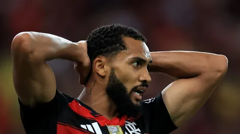 — Juninho com a camisa do Flamengo