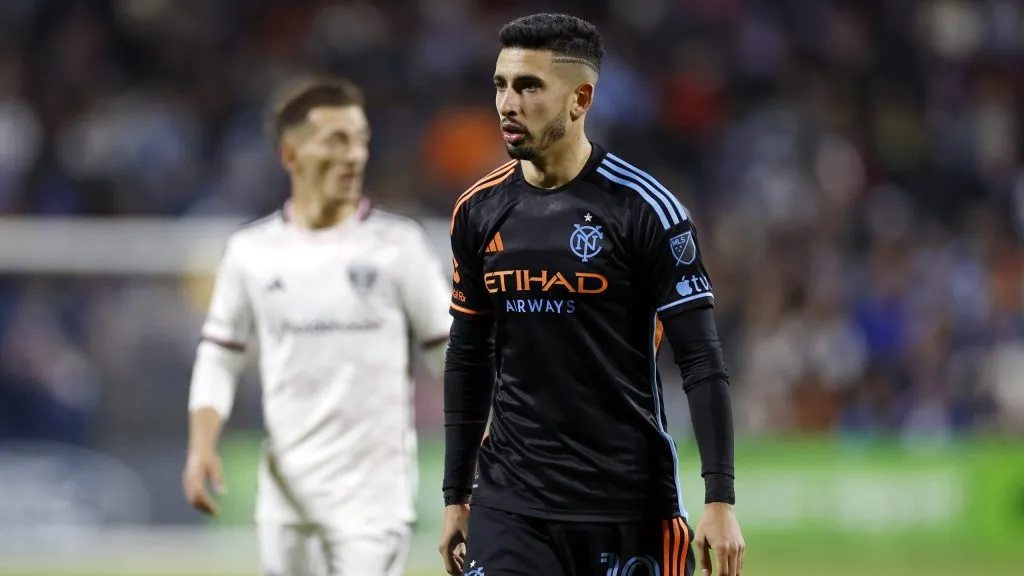 Santi Rodríguez pelo New York City em 2024. (Photo by Sarah Stier/Getty Images)