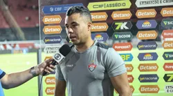 BA - SALVADOR - 16/10/2025 - BRASILEIRO A 2025, VITORIA X BAHIA - Jair Ventura tecnico do Vitoria durante partida contra o Bahia no estadio Barradao pelo campeonato Brasileiro A 2025. Foto: Marcio Jose/AGIF