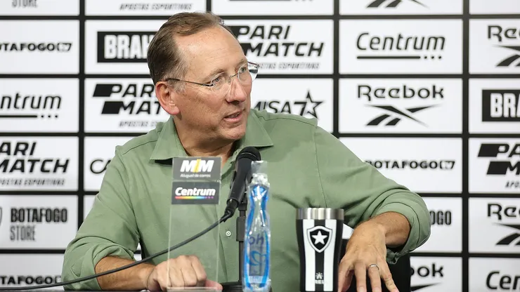 John Textor se posiciona sobre momento do Botafogo