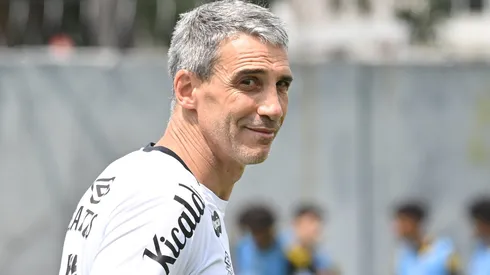 Treinador segue fazendo testes - Foto: Thiago Ribeiro/AGIF.