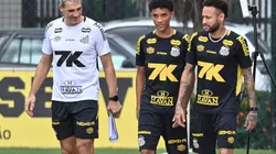Vojvoda com Neymar e Robinho Júnior no CT. Foto: Jota Erre/AGIF