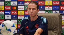 Filipe Luís durante coletiva. Photo by Joaquín Camiletti/Getty Images