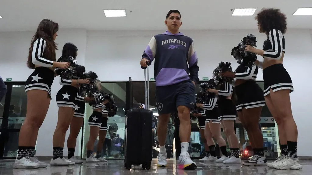 Savarino é um dos desfalques para o jogo contra o Ceará. Divulgação Botafogo