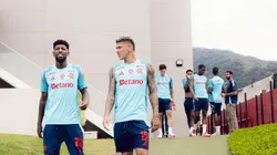 Emerson Royal e Carrascal - Foto: Adriano Fontes/Flamengo