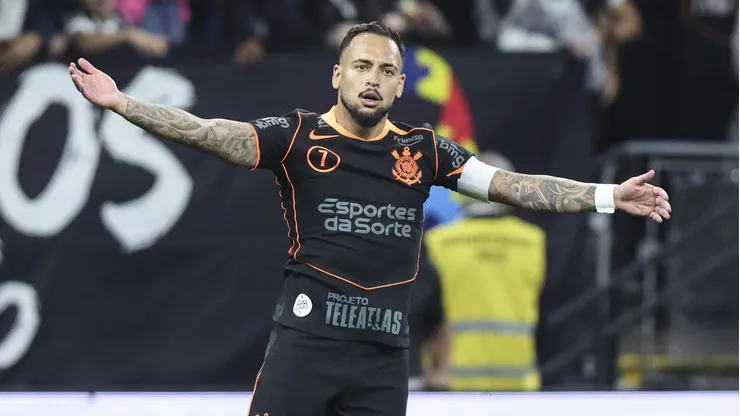 Maycon, volante do Corinthians em partida pelo campeonato brasileiro (Foto: Alexandre Schneider/Getty Images)