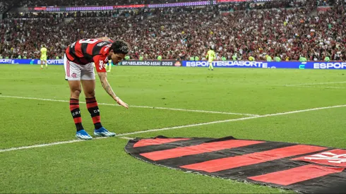 RJ - RIO DE JANEIRO - 08/11/2023 - BRASILEIRO A 2023, FLAMENGO X PALMEIRAS - Pedro jogador do Flamengo comemora seu gol durante partida contra o Palmeiras no estadio Maracana pelo campeonato Brasileiro A 2023. Foto: Thiago Ribeiro/AGIF