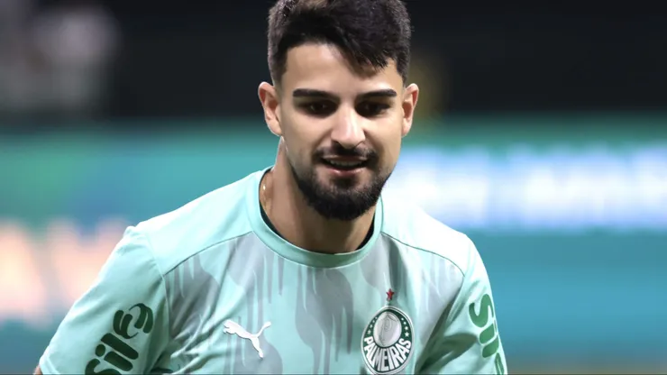 SP - SAO PAULO - 15/10/2025 - BRASILEIRO A 2025, PALMEIRAS X BRAGANTINO - Flaco Lopez jogador do Palmeiras durante aquecimento antes da partida contra o Bragantino no estadio Arena Allianz Parque pelo campeonato Brasileiro A 2025. Foto: Marcello Zambrana/AGIF
