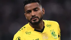 Reinaldo durante partida contra o Corinthians, na Neo Química Arena, pelo Brasileirão.