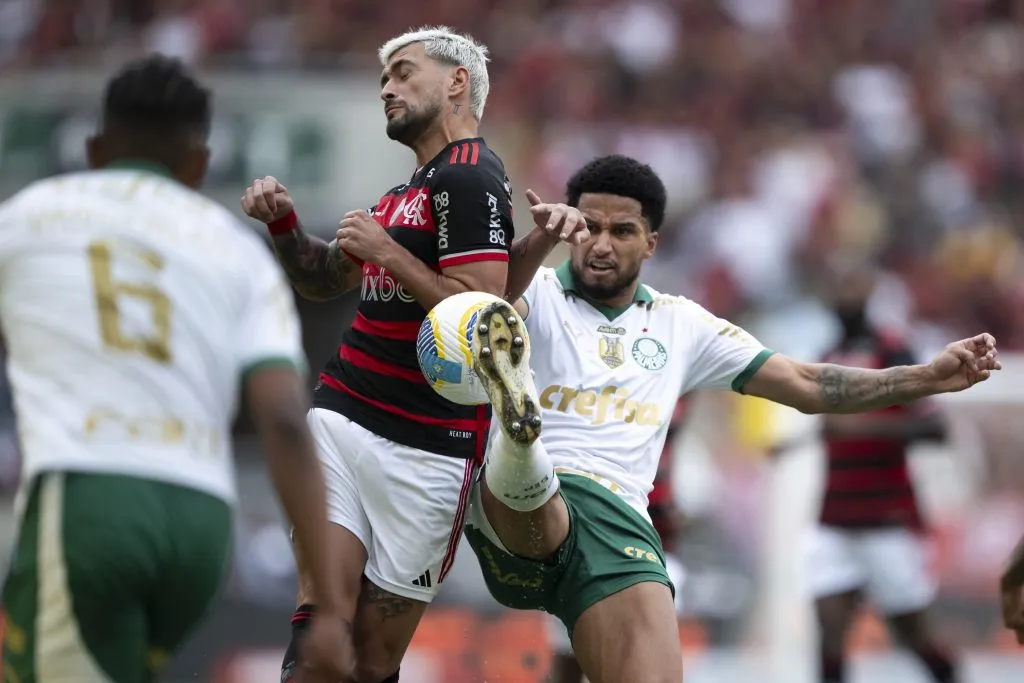 Flamengo x Palmeiras se enfrentam em duelo decisivo neste domingo (19). Foto: Jorge Rodrigues/AGIF