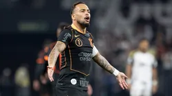 Dorival Júnior rasga elogios a Maycon e escancara confiança no volante mesmo com futuro incerto — Foto Joisel AmaralAGIF