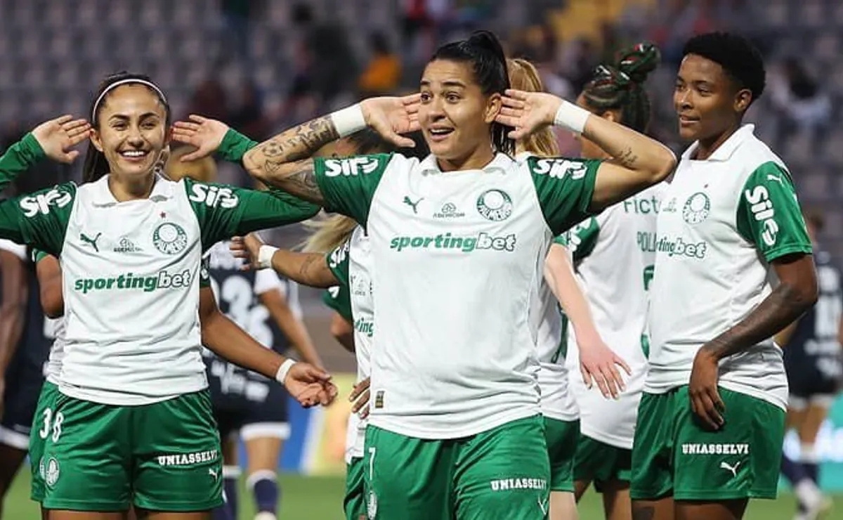 Palmeiras garante vaga na Libertadores após título do Corinthians