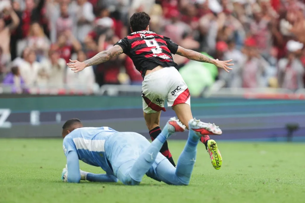 Pedro comemora seu gol em Flamengo x Palmeiras – Fotos: Gilvan de Souza/Flamengo