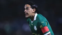 O zagueiro chamou atenção após o apito final