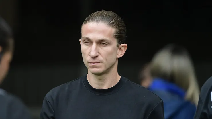 RJ - RIO DE JANEIRO - 19/10/2025 - BRASILEIRO A 2025, FLAMENGO X PALMEIRAS - Filipe Luis tecnico do Flamengo durante partida contra o Palmeiras no estadio Maracana pelo campeonato Brasileiro A 2025. Foto: Thiago Ribeiro/AGIF