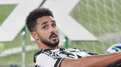 Chris Ramos se posiciona após vitória do Botafogo - Foto: Thiago Ribeiro/AGIF