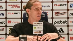 Filipe Luís durante entrevista coletiva. Foto: Gilvan de Souza/CRF