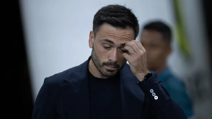 Davide Ancelotti tecnico do Botafogo durante partida contra o Ceara no estadio Castelao pelo campeonato Brasileiro A 2025. Foto: Baggio Rodrigues/AGIF