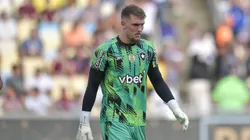 RJ - RIO DE JANEIRO - 28/09/2025 - BRASILEIRO A 2025, FLUMINENSE X BOTAFOGO - Leo Linck goleiro do Botafogo durante partida contra o Fluminense no estadio Maracana pelo campeonato Brasileiro A 2025. Foto: Thiago Ribeiro/AGIF