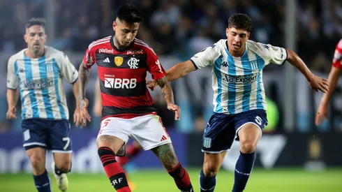 Erick Pulgar jogador do Flamengo durante partida contra o Racing no estadio El Cilindro pelo campeonato Libertadores 2023. Foto: Fotobairesarg/AGIF