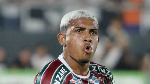 Atacante durante jogo do Fluzão em Assunção, no Paraguai.