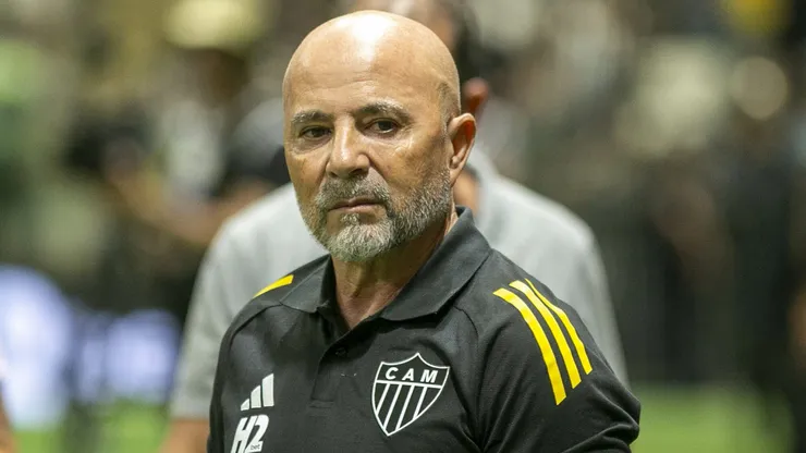 Sampaoli tecnico do Atletico-MG durante partida contra o Sport no estadio Arena MRV pelo campeonato Brasileiro A 2025. Foto: Fernando Moreno/AGIF