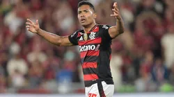 Alex Sandro é o dono da lateral esquerda do Flamengo em busca de mais uma Libertadores