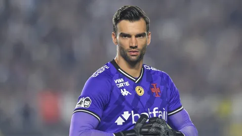 Léo Jardim salvou, mais uma vez, o Vasco