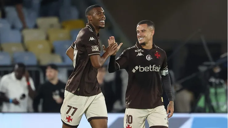 Rayan, atacante do Vasco em partida pelo Campeonato Brasileiro (Foto: Wagner Meier/Getty Images)