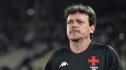 RJ - RIO DE JANEIRO - 20/10/2025 - BRASILEIRO A 2025, VASCO X FLUMINENSE - Fernando Diniz tecnico do Vasco durante partida contra o Fluminense no estadio Maracana pelo campeonato Brasileiro A 2025. Foto: Thiago Ribeiro/AGIF