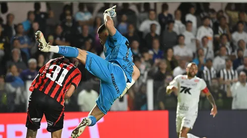 Alvinegro foi derrotado por 1 a 0 - Foto: Jota Erre/AGIF.