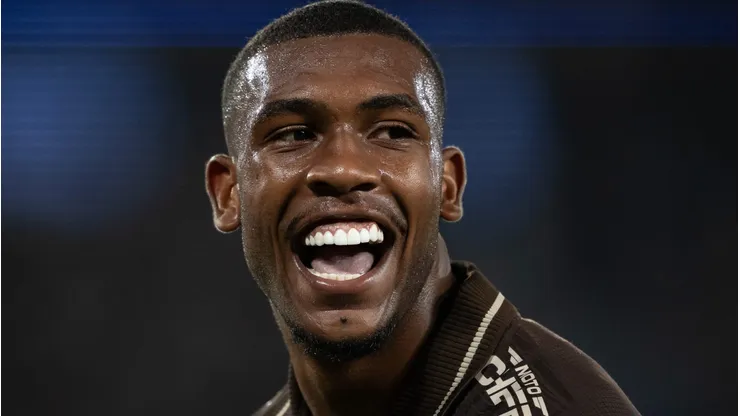 Vasco usa Rayan para "dar o troco" em provocação do Fluminense após vitória no clássico.