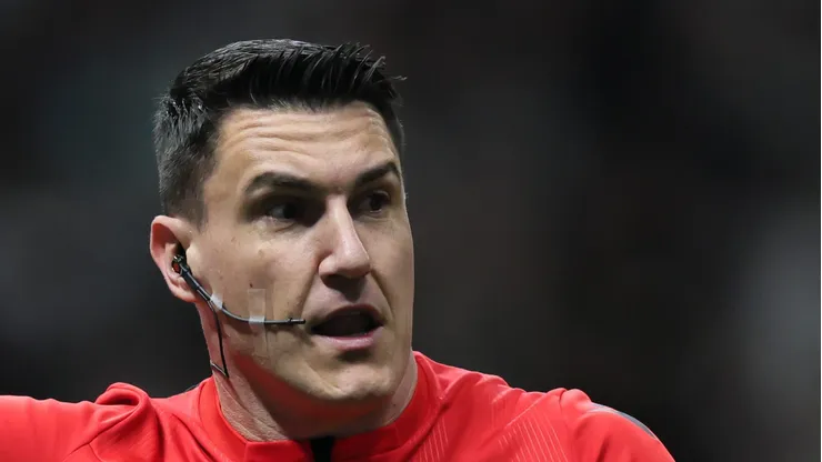 MG - BELO HORIZONTE - 27/09/2025 - BRASILEIRO A 2025, ATLETICO-MG X MIRASSOL - O arbitro Rafael Rodrigo Klein durante partida entre Atletico-MG e Mirassol no estadio Arena MRV pelo campeonato Brasileiro A 2025.