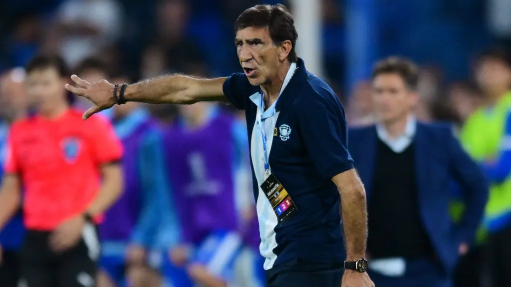 Treinador do Racing tem desfalques importantes para encarar o Flamengo – Foto: Marcelo Endelli/Getty Images