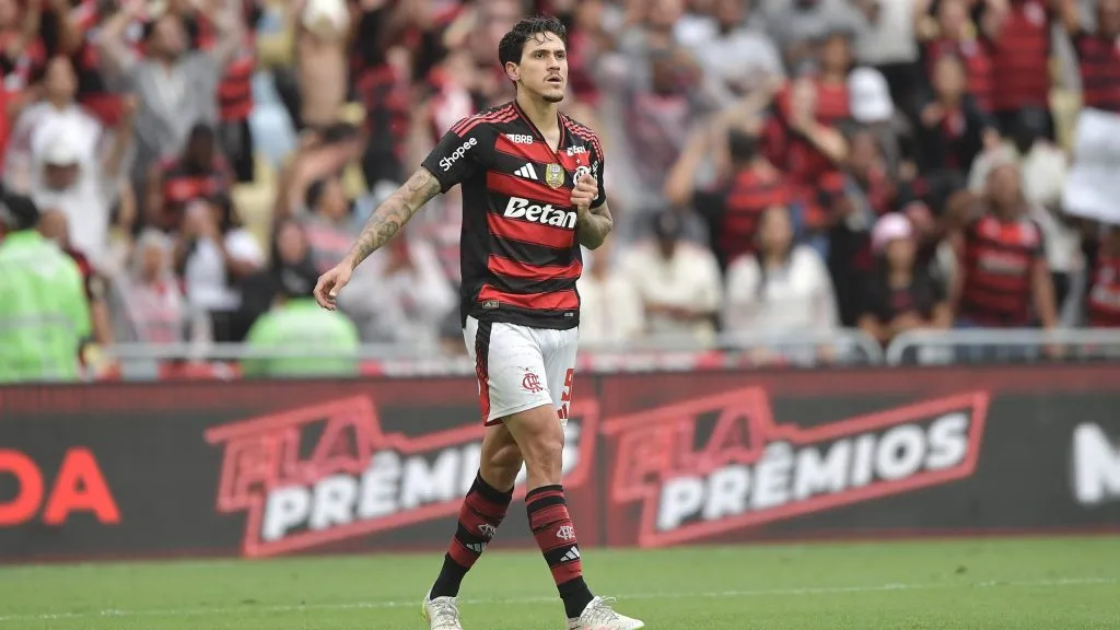 Pedro vê diretoria do Flamengo querendo acertar renovação antes do fim da temporada – Foto: Thiago Ribeiro/AGIF