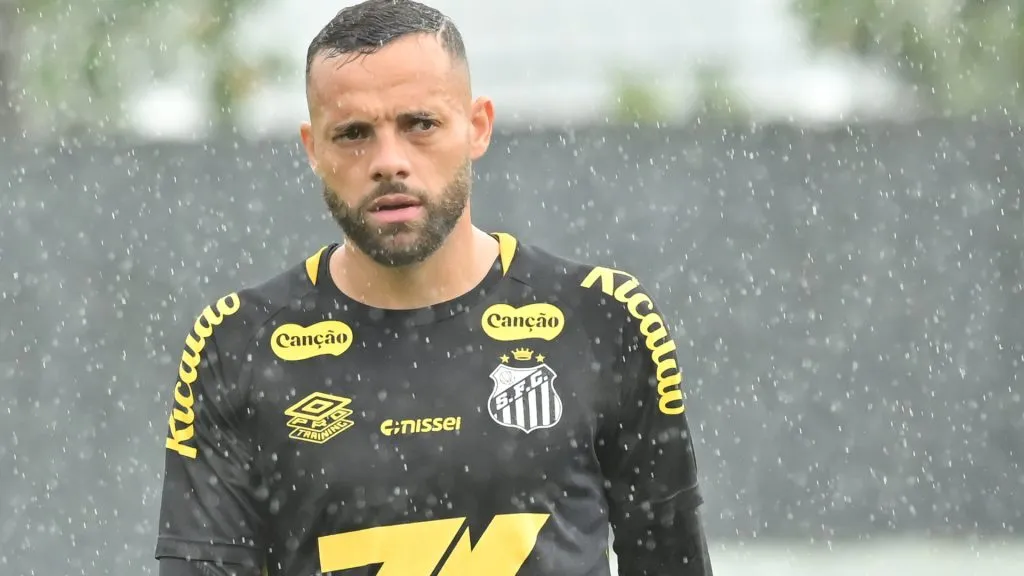 Guilherme druante treinamento do Santos no CT Rei Pelé – Foto: Jota Erre/AGIF