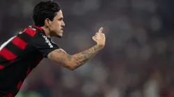 Pedro jogador do Flamengo comemora seu gol durante partida contra o Estudiantes no estadio Maracana pelo campeonato Copa Libertadores 2025. Foto: Jorge Rodrigues/AGIF