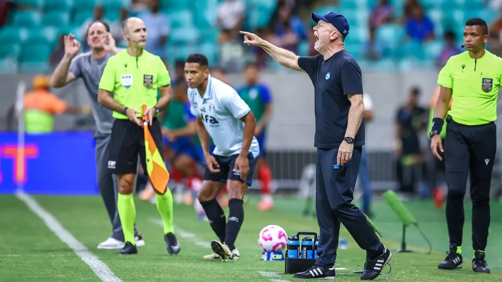 Mano em ação no duelo contra o Bahia,: a derrota mexeu com os planos – FOTO: LUCAS UEBEL/GREMIO FBPA