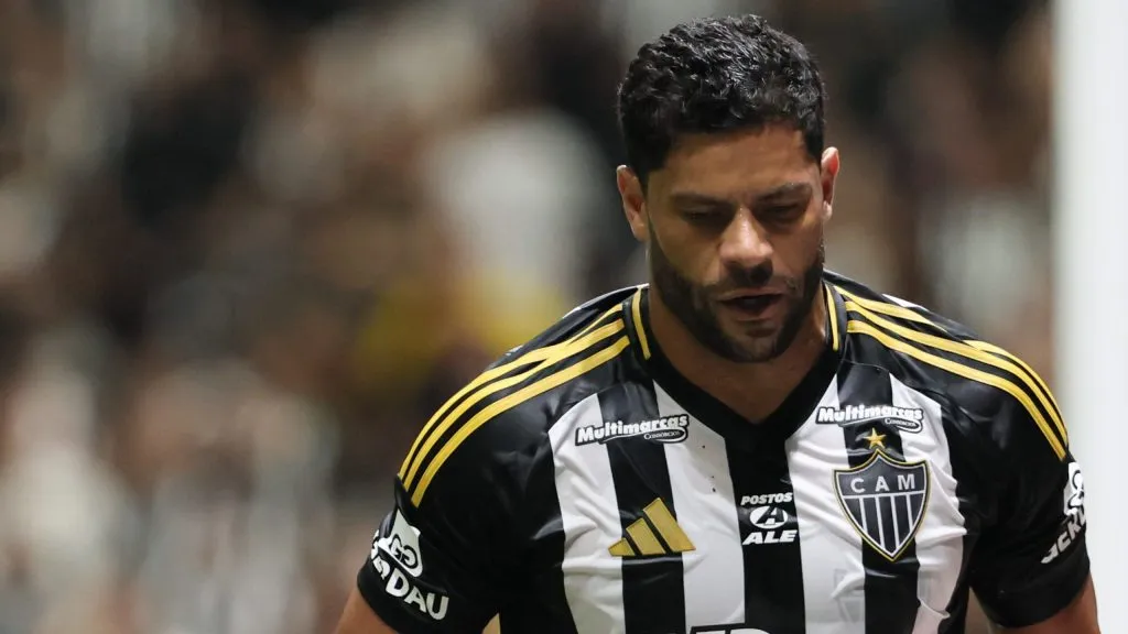 MG – BELO HORIZONTE – 15/10/2025 – BRASILEIRO A 2025, ATLETICO-MG X CRUZEIRO – Hulk jogador do Atletico-MG lamenta durante partida contra o Cruzeiro no estadio Arena MRV pelo campeonato Brasileiro A 2025. Foto: Gilson Lobo/AGIF