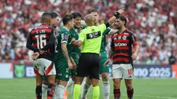 Atletas do Palmeiras durante o jogo com o Flamengo. Photo by Wagner Meier/Getty Images