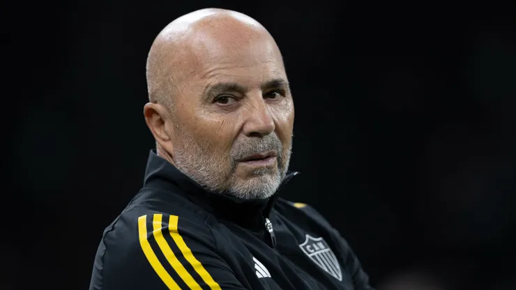 Sampaoli, treinador do Atlético-MG, ainda não acertou o time. Foto: Joisel Amaral/AGIF