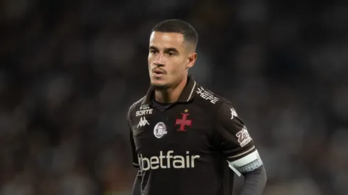 Coutinho também brilha nos bastidores e vira líder absoluto no Vasco.