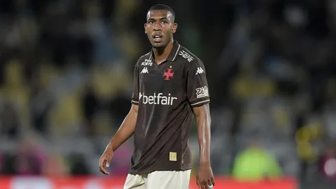 Rayan durante duelo entre Vasco x Fluminense - Foto: Thiago Ribeiro/AGIF